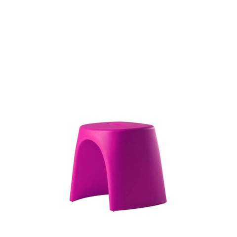 slide-amelie-outdoor-stackable-stool-sweet-fuchsia | ikonitaly