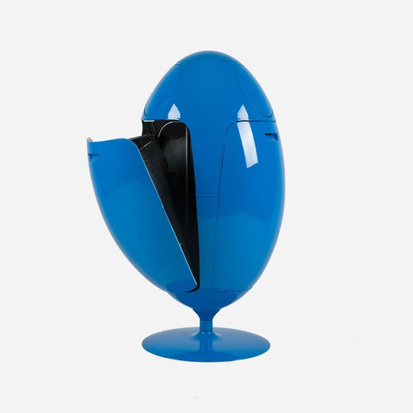 soldidesign ovetto galà glossy blue with one compartment open